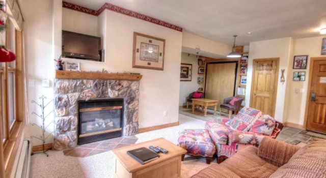 5949 Hidden River Lodge 3 Bedroom Condo by RedAwning