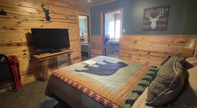 Четырёхместный полулюкс The Fishing Bear Lodge