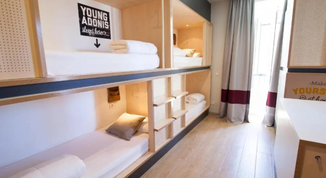 Кровать в общем номере (женский номер) Toc Hostel Madrid