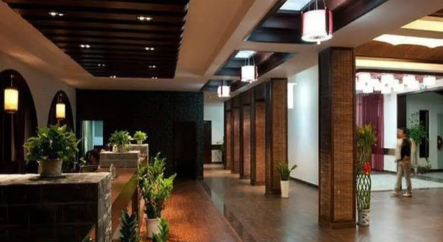 Tonglu Lai Yue Hotel, Rezerwuj Hotel Hotele i noclegi w Tonglu, Hotel