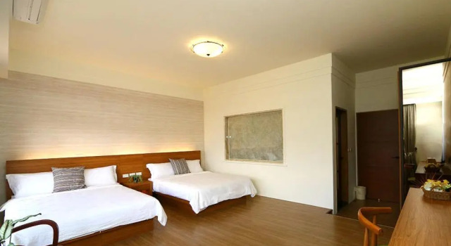 Четырёхместный номер Standard Residents with easy places