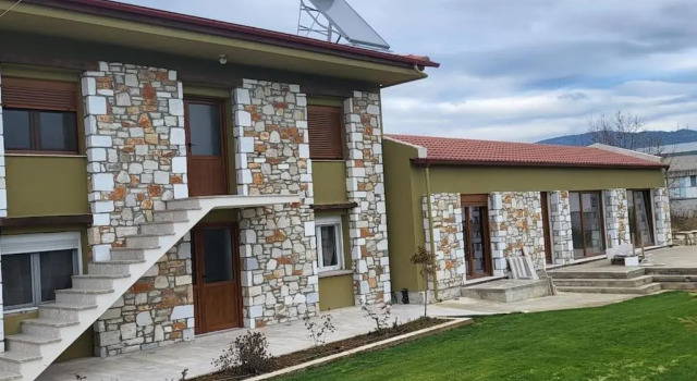 Апартаменты Rock House Villa