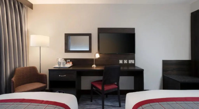 Семейный номер Standard Ramada by Wyndham Leeds East