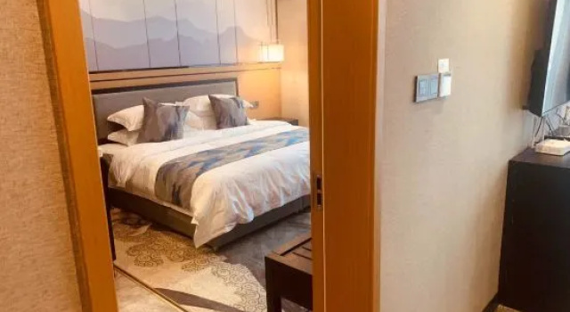 Люкс Business Huafu Hotel
