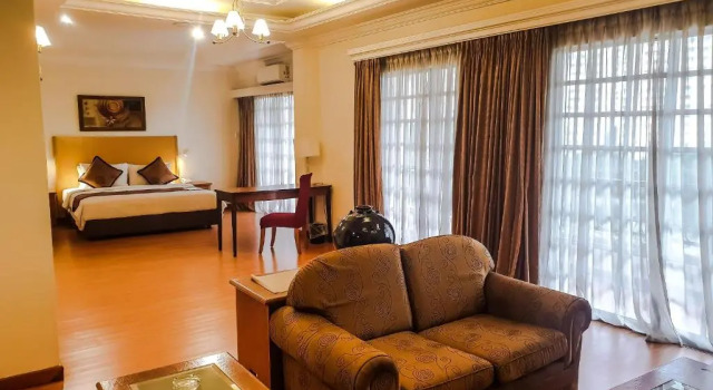 Полулюкс с балконом Flamingo Hotel By The Lake, Kuala Lumpur