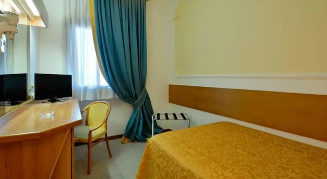 Одноместный номер Standard Hotel Delta Florence