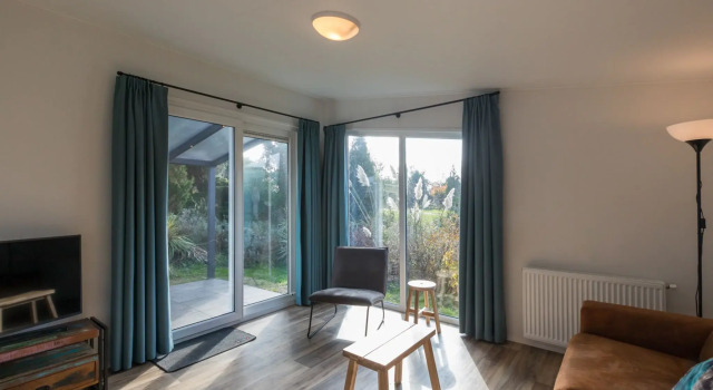 Chalet in Vrouwenpolder Near Banjaard Beach, Varaa Mökki Vrouwenpolder Walcheren
