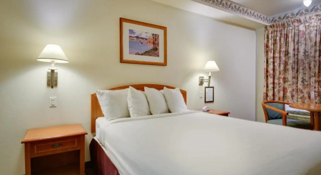 Номер Standard Vagabond Inn Hacienda Heights