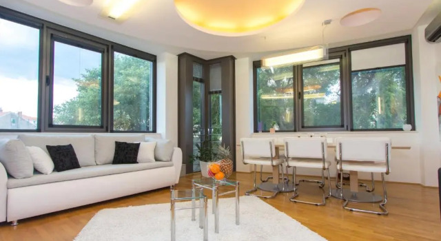 Apartment Infinity, Prenota Appartamento Splitska 
