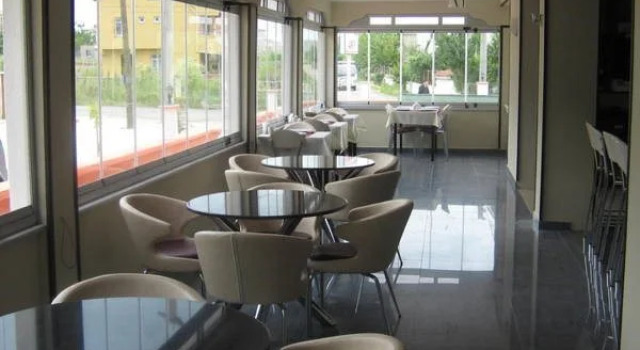 Hotel Arif, Rezerwuj Hotel Hotele w Marmaraereglisi z basenem, Basen
