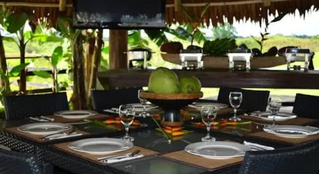 Yuche Hotel
