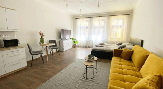 Kovarik Apartments I