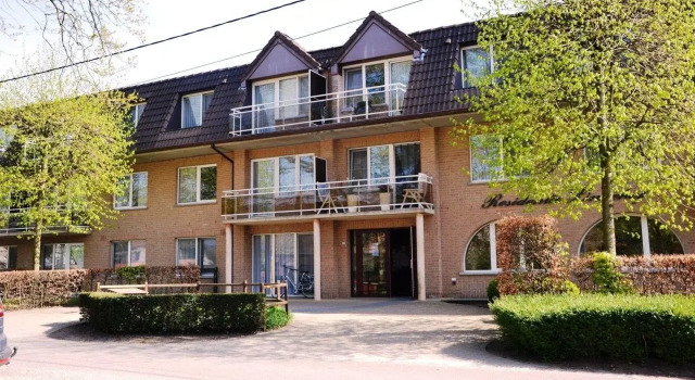 Residentie Lindehof, Rezerwuj Hotel Hotele w Bruksela z parkingiem, Parking