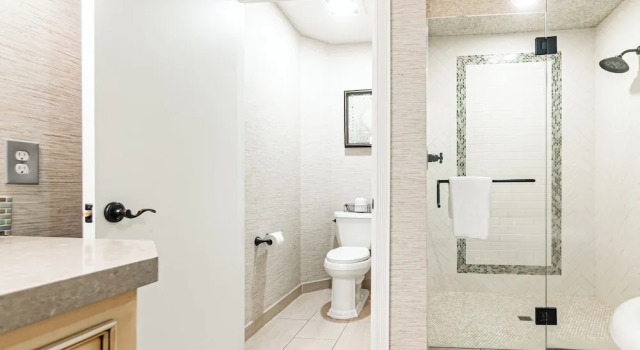 Номер Luxury The Chateau at Lake La Quinta