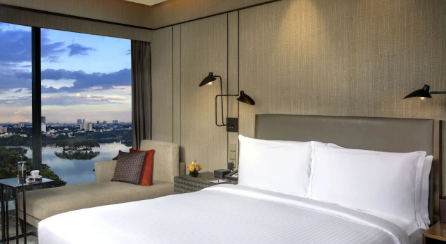 Двухместный номер Executive Conrad Bengaluru