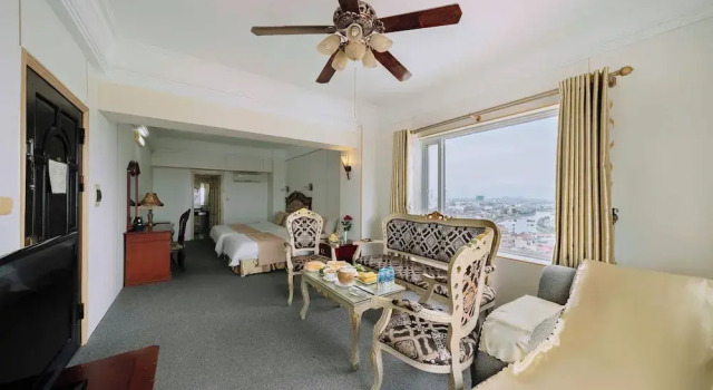 Номер Deluxe Hoang Long Hotel - Hai Phong Center