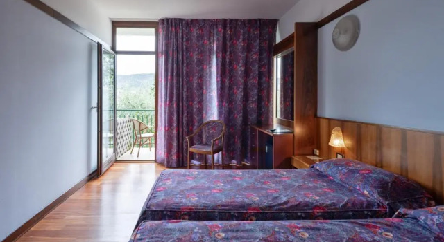 Двухместный номер Standard с видом на бассейн Park Hotel Oasi