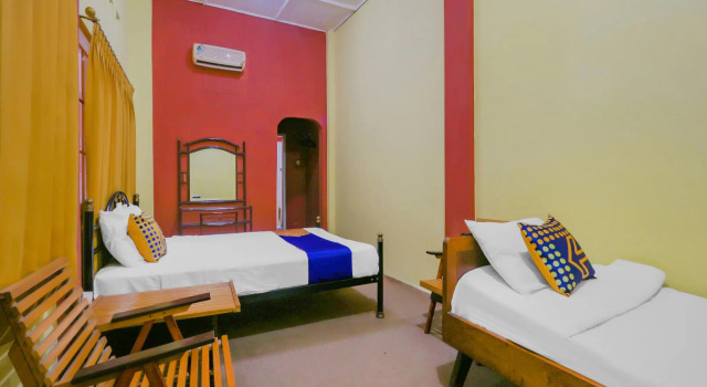 Standard Dreier Zimmer SPOT ON 90272 Istana Griya 1 Hotel