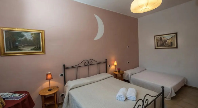 Номер Economy Residence La Mezzaluna