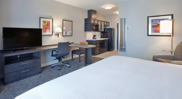 Люкс Candlewood Suites Kearney by IHG