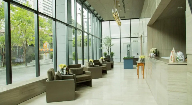 Circle Sukhumvit 11#Luxury#Pool#Gym#BTS Nana&MRT Sukhumvit#1BR#Max4ppl