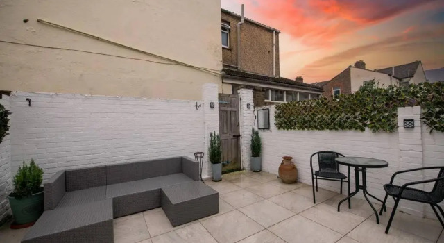 Коттедж Super stylish, large 3 bedroom Victorian House in Southsea