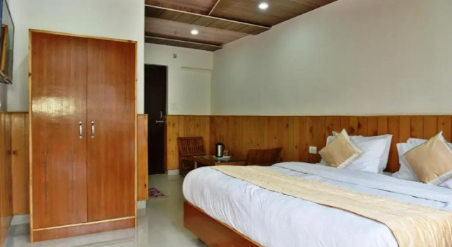 OYO 8455 Hotel Akash