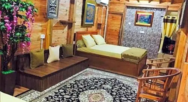 Penginapan Muslim Yuni INN
