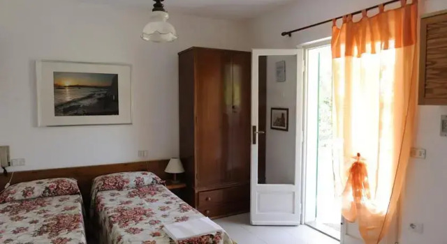 Residence Augusto, Reservar Hotel Hotéis em Elba com estacionamento, Estacionamento