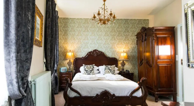 Номер Premium Logis Hotel De France