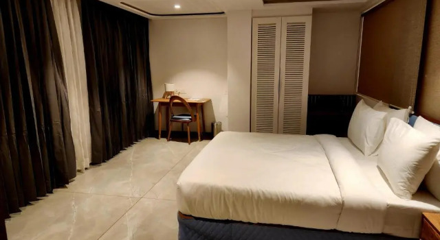 Люкс Premium Regenta Waterfront Resort, Dapoli