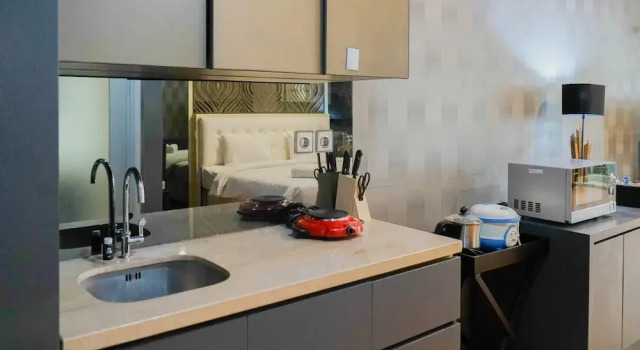Номер Standard Spacious Studio with Sofa Bed @ Ancol Mansion Apartment