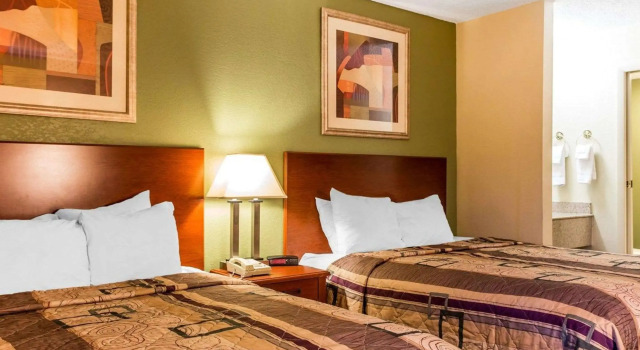 Четырёхместный номер Standard Sleep Inn Near Ft Jackson