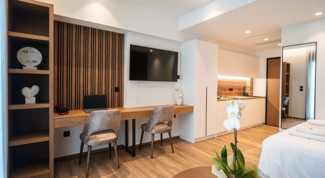Двухместный номер Standard с балконом Volos Inn Hotel