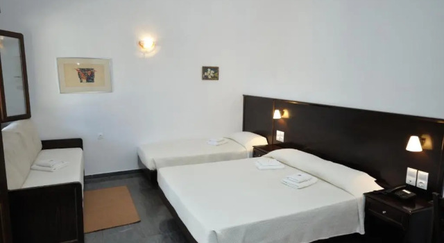 Четырёхместный номер Standard Hotel Marina Village