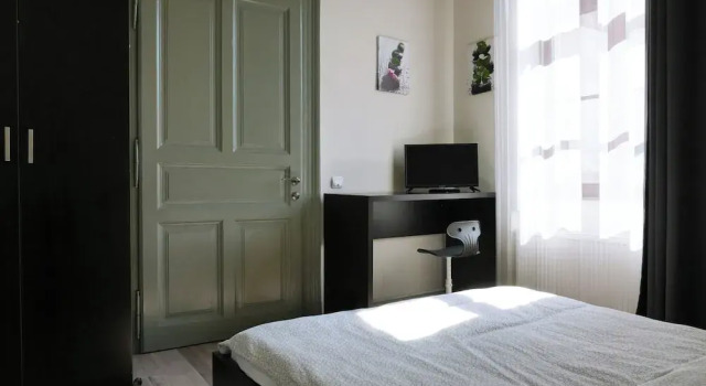 Choco Home & Hostel, Забронировать Хостел Недорогие отели Клуж-Напока, рядом с The Art Museum of Cluj-Napoca, недорого