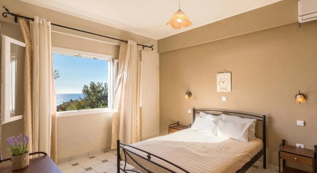Luxus Ferienwohnung in Pelekas Strand mit Pool adonis