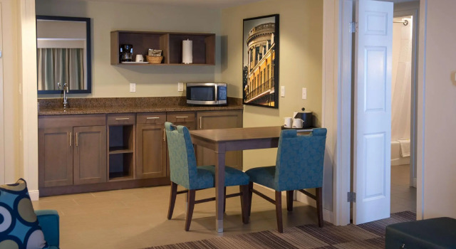 Двухместный люкс Hampton Inn & Suites New Orleans/Elmwood
