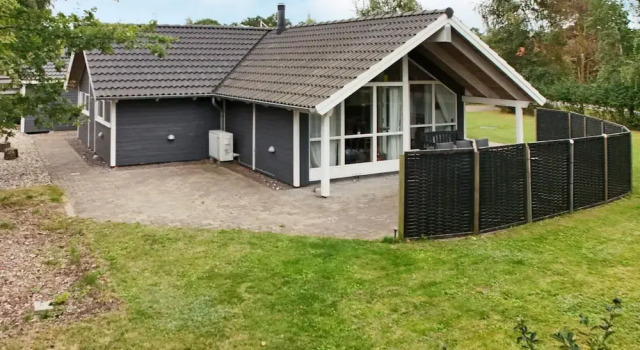 Коттедж 4 Star Holiday Home in Store Fuglede