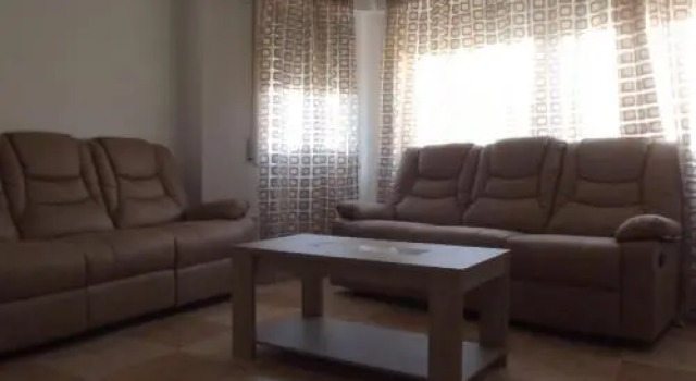 Apartamentos Atlas Terrassa III, Забронировать Апартаменты/квартира Отели Тарраса с парковкой, рядом с Замок и картезианский монастырь, Парковка