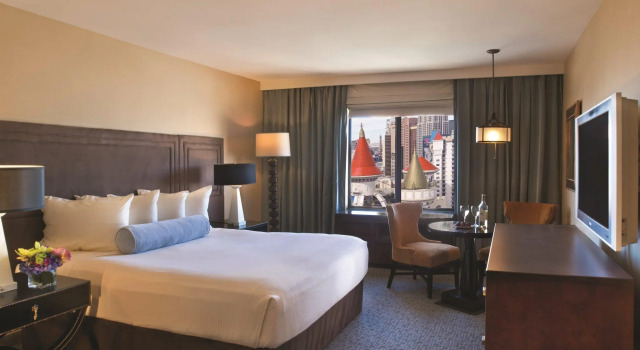 Двухместный номер Newly Renovated Resort Tower Excalibur Hotel & Casino