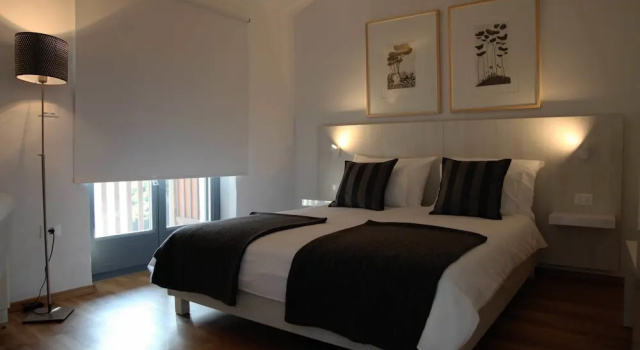 Апартаменты Comfort с 2 комнатами с балконом и с видом на сад Boutique Hotel Dvor