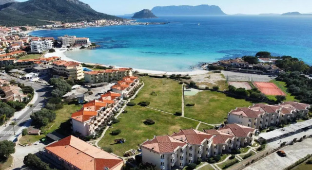 Beach House Rebe