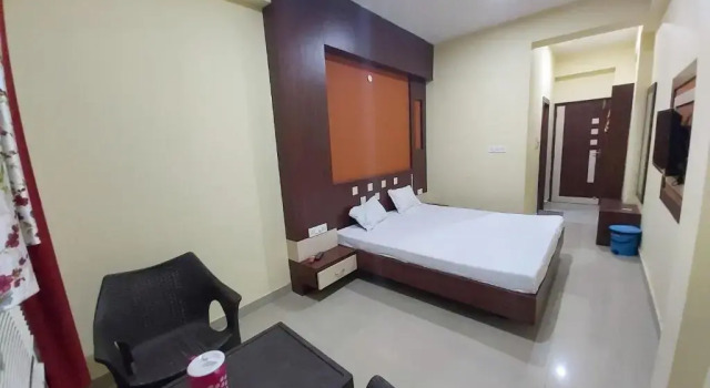 Hotel Shree Hari, Book Hotel Billige hoteller i Deoghar
