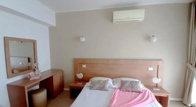 Апартаменты Economy с балконом и с красивым видом из окна Apartamente Sara Holiday