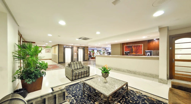 Continental Porto Alegre Hotel, Забронировать Отель Отели в центре Порту-Алегри, в центре, Завтраки, Парковка