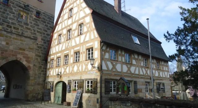Апартаменты Ferienwohnung Bachmann "Zwinger Melber"
