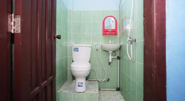 Номер Standard OYO 2343 Winolanto Guest House Syariah