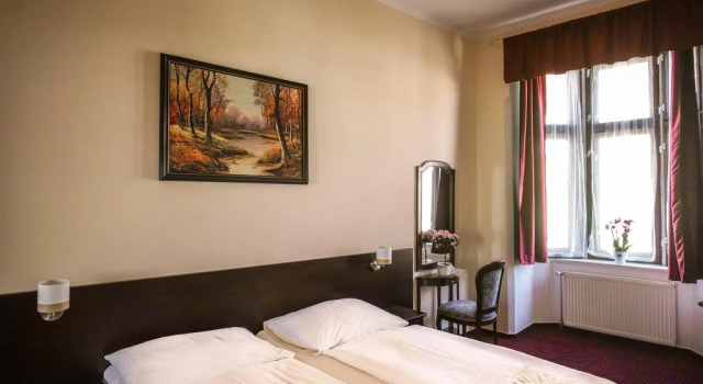 Hotel U Salzmannů, Забронировать Отель Отели Пльзень 3 звезды, рядом с Josef Kajetán Tyl Theatre, 3*