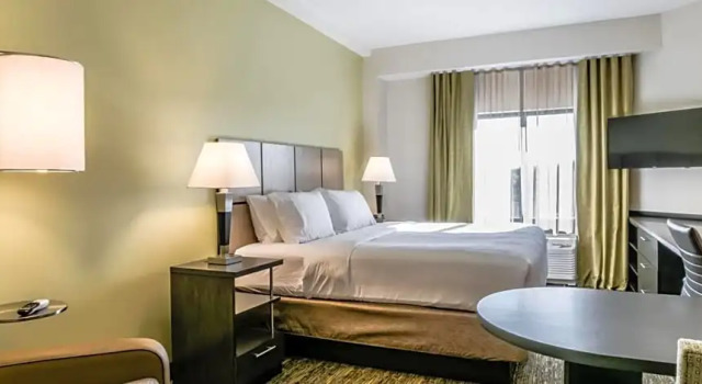 Двухместный люкс c 1 комнатой Candlewood Suites Hartford Downtown by IHG